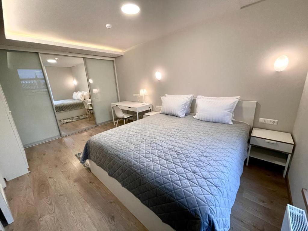 קלייפדה Victoria Old Town Apartments מראה חיצוני תמונה