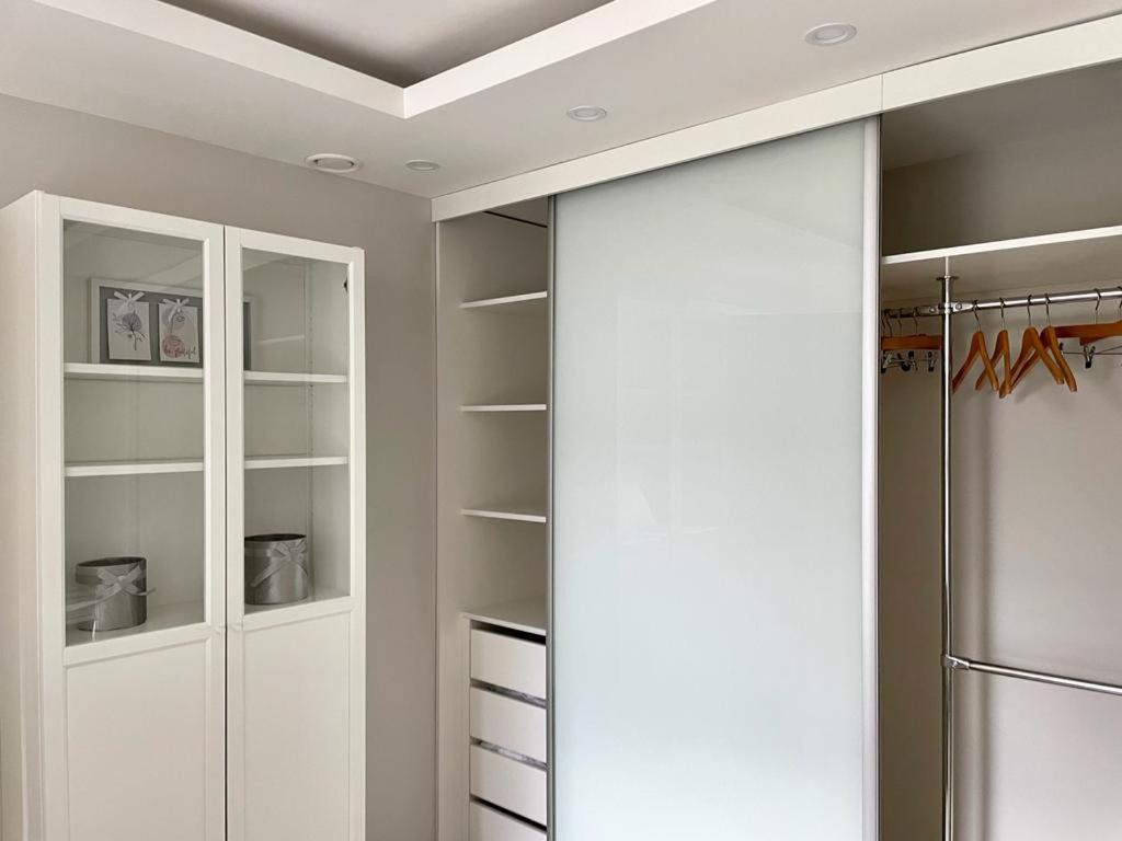 קלייפדה Victoria Old Town Apartments מראה חיצוני תמונה